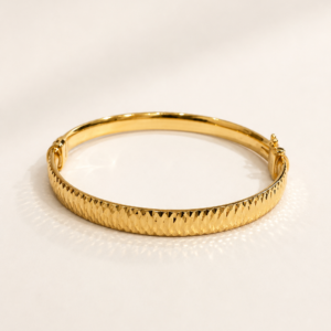 Facettierter Armreif aus 14 Karat Gold – 11,60 g – 60 × 53 mm