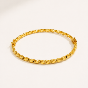Facettierter Armreif aus 14 Karat Gold – 6,26 g – 55 × 62 mm